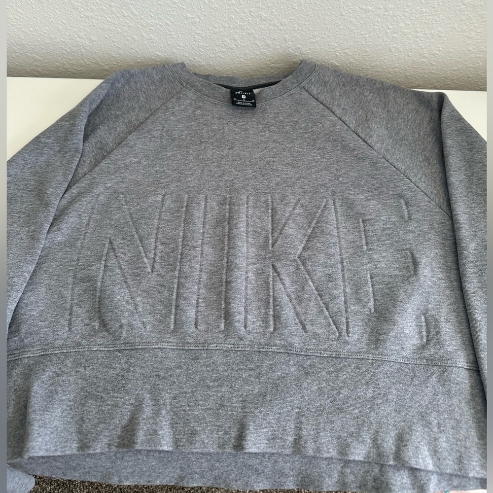 Nike Cropped Gray Sweatshirt (M)